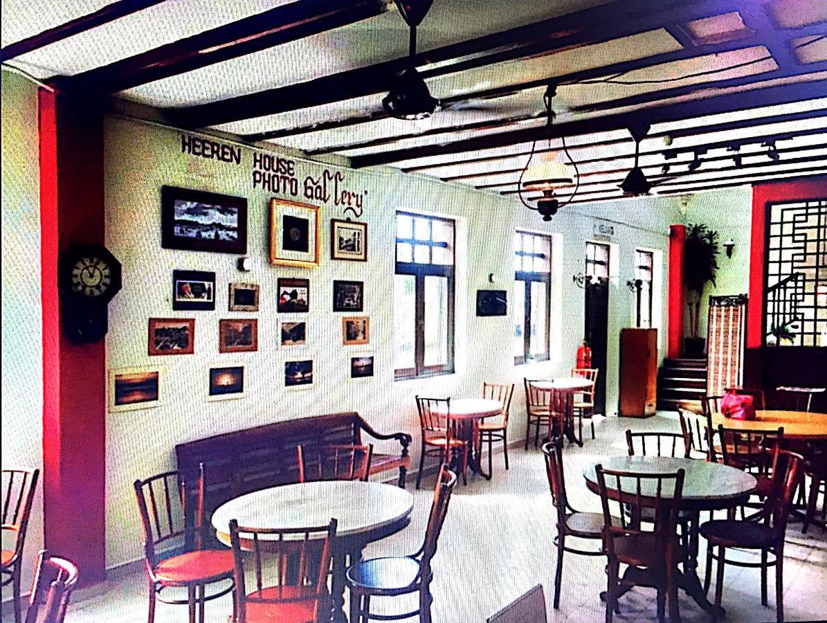 Hôtel Heeren House à Malacca Extérieur photo