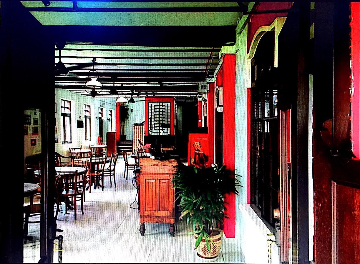 Hôtel Heeren House à Malacca Extérieur photo